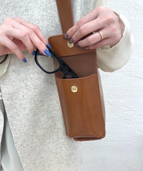 loti（ロティ）の「WEB限定 loti ワイドハンドルミニBAG（ハンドバッグ・レディース・ブラウン/ブラック・ONE SIZE）」の6枚目の写真