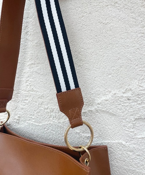 loti（ロティ）の「WEB限定 loti ワイドハンドルミニBAG（ハンドバッグ・レディース・ブラウン/ブラック・ONE SIZE）」の7枚目の写真
