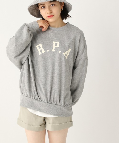 repipi armario(レピピ アルマリオ)の「アソートカレッジロゴプルオーバー(スウェット・キッズ・グリーン/グレー/ライトピンク/チャコールグレー/アイボリー・MEDIUM/SMALL/LARGE)」の9枚目の写真