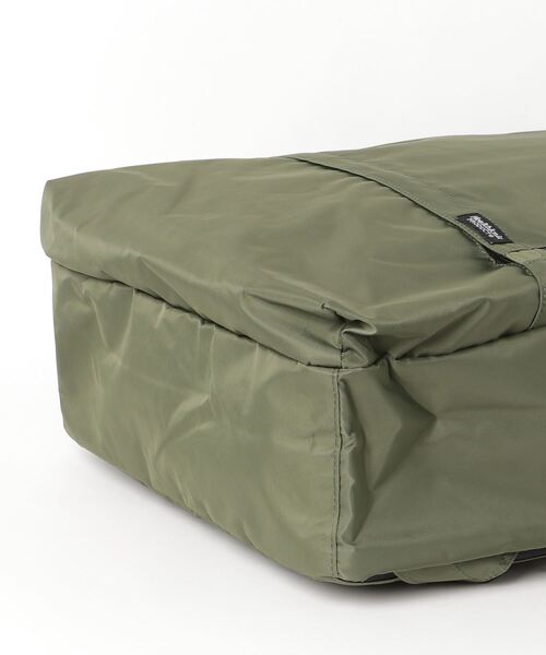 Healthknit（ヘルスニット）の「Healthknit Product/撥水ナイロン１１ポケットリュック HKB-1156（バックパック/リュック・メンズ・ネイビー/オリーブ/ベージュ系その他/ベージュ/オレンジ/ブラック/ラベンダー/ブルー/ライトグリーン/パープル/グレー・ONESIZE）」の13枚目の写真