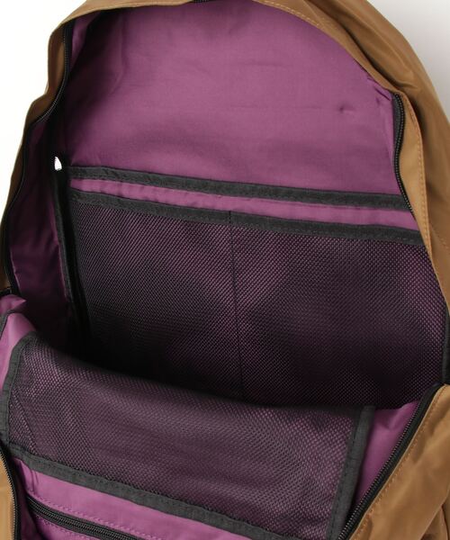 Healthknit（ヘルスニット）の「Healthknit Product/撥水ナイロン１１ポケットリュック HKB-1156（バックパック/リュック・メンズ・ネイビー/オリーブ/ベージュ系その他/ベージュ/オレンジ/ブラック/ラベンダー/ブルー/ライトグリーン/パープル/グレー・ONESIZE）」の19枚目の写真