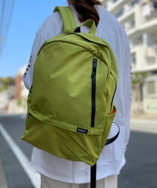 Healthknit（ヘルスニット）の「Healthknit Product/撥水ナイロン１１ポケットリュック HKB-1156（バックパック/リュック・メンズ・ネイビー/オリーブ/ベージュ系その他/ベージュ/オレンジ/ブラック/ラベンダー/ブルー/ライトグリーン/パープル/グレー・ONESIZE）」の6枚目の写真