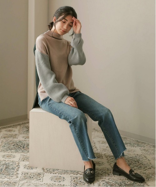 Bou Jeloud（ブージュルード）の「配色前後差ニットチュニック（ニット/セーター・レディース・ベージュ/オリーブ/キャメル・FREE）」の10枚目の写真