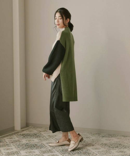 Bou Jeloud（ブージュルード）の「配色前後差ニットチュニック（ニット/セーター・レディース・ベージュ/オリーブ/キャメル・FREE）」の14枚目の写真