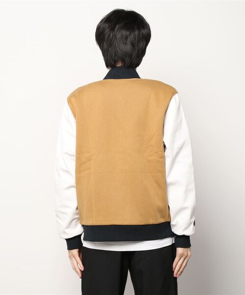 UNDER ARMOUR(アンダーアーマー)の「UAオリジネイター レターマン(トレーニング/メンズ)(スウェット・メンズ・ブラウン・M/XXL/L/S/XL/3XL)」の3枚目の写真