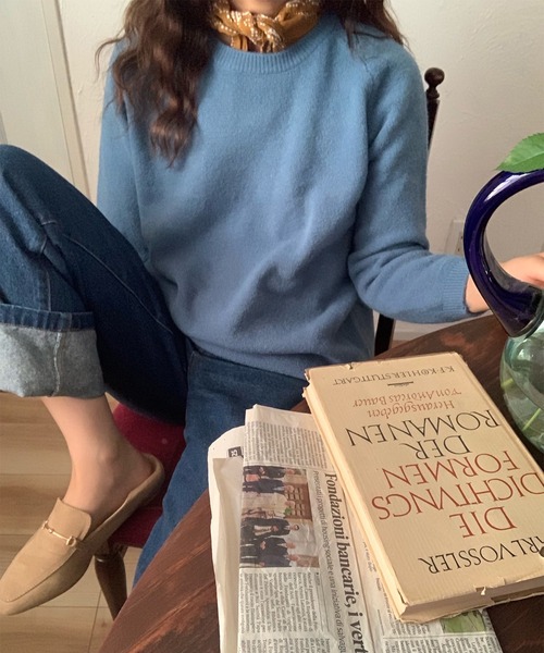 LAUIR（ラウアー）の「モヘアタッチラグランニット（ニット/セーター・レディース・ベージュ/オフホワイト/ブルー/チャコール/ブラック/ピンク・FREE）」の5枚目の写真