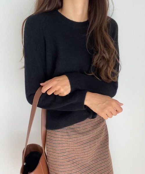 LAUIR（ラウアー）の「モヘアタッチラグランニット（ニット/セーター・レディース・ベージュ/オフホワイト/ブルー/チャコール/ブラック/ピンク・FREE）」の14枚目の写真