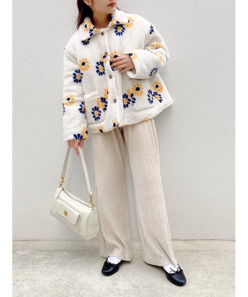 JUMELLE（ジュメロ）の「マーガレットボアジャケット（ブルゾン・レディース・ホワイト・FREE）」の3枚目の写真