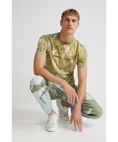 Desigual(デシグアル)の「メンズ Tシャツ半袖 BARNETT(Tシャツ/カットソー・メンズ・グリーン・XXL/XL/S/L/M)」の5枚目の写真