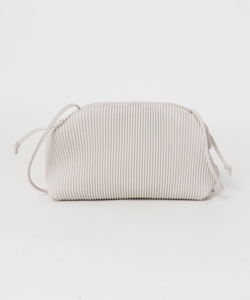 URBAN RESEARCH ROSSO（アーバンリサーチロッソ）の「プリーツポシェット（ショルダーバッグ・レディース・ブラック/オフホワイト/グリーン・FREE）」の4枚目の写真