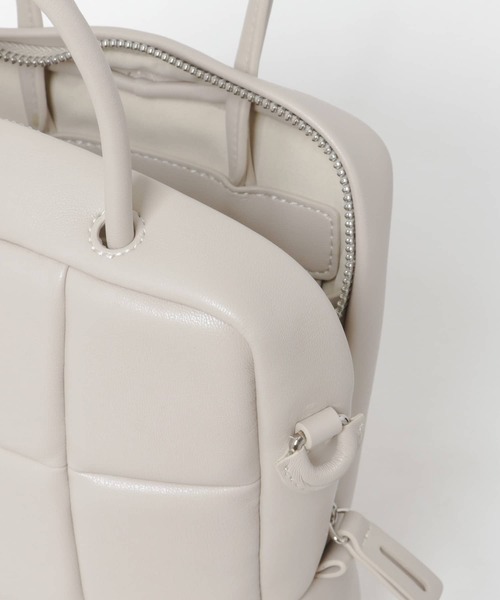 ADD CULUMN（アドカラム）の「ADD CULUMN　PUFF SHLD（ハンドバッグ・レディース・ブラック/ブルー/ホワイト・FREE）」の18枚目の写真