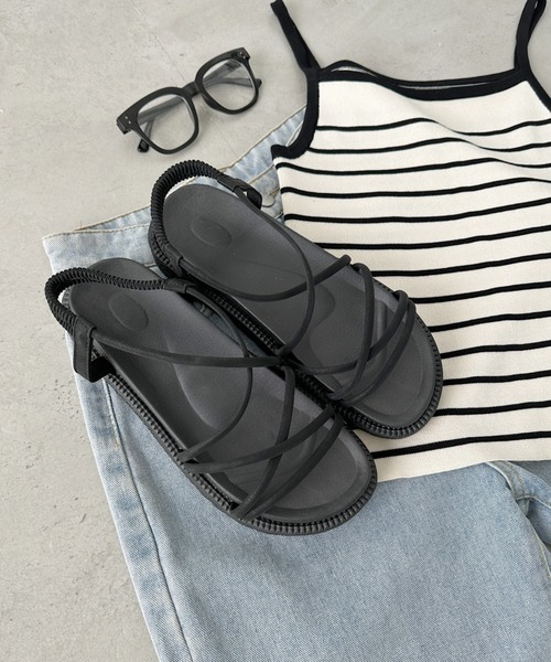 CLEA（クレア）の「クロスストラップ厚底サンダル（サンダル・レディース・ブラック/アイボリー・S/M/L/XL）」の14枚目の写真