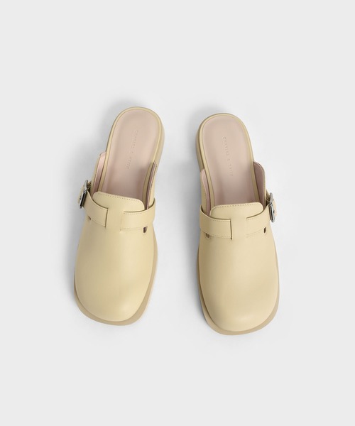 CHARLES & KEITH(チャールズ & キース)の「バックルド ラウンドトゥローファーミュール / Buckled Round-Toe Loafer Mules(サンダル・レディース・ブラック/イエロー・22.5cm/23cm/23.5cm/24.5cm/25cm/25.5cm)」の3枚目の写真