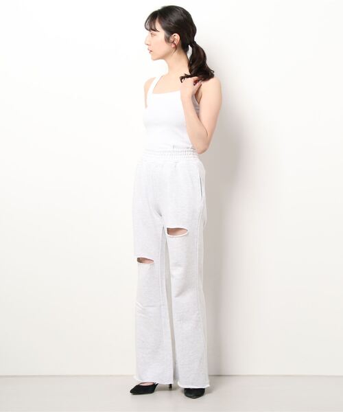SPIRALGIRL(スパイラルガール)の「【SET販売】カシュクールヘムレイヤードスウェットトップス×カットオフ裏毛パンツ(スウェット・レディース・ベージュ/グレー/ネイビー・FREE)」の7枚目の写真