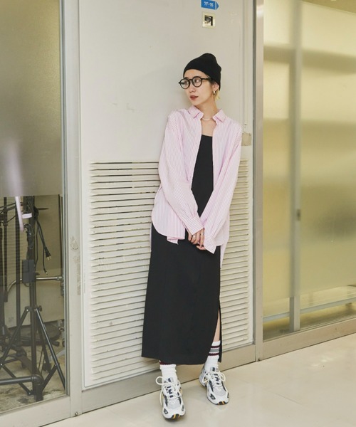 Auntie Rosa Holiday（アンティローザホリデー）の「オーバーサイズレギュラーカラーシャツ（シャツ/ブラウス・レディース・ライトブルー/ピンク/ブルー/イエロー/パープル/オフホワイト/ネイビー・FREE）」の19枚目の写真