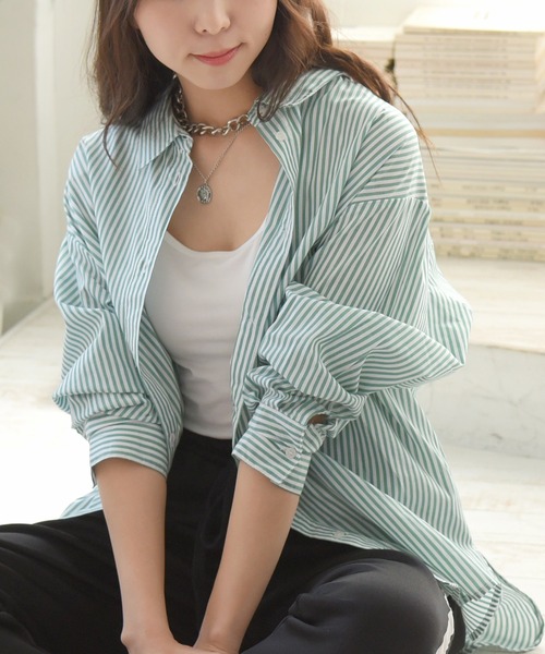 sango（sango）の「ストライプ柄ビッグシャツ（シャツ/ブラウス・レディース・ネイビー/グリーン・FREE）」の2枚目の写真