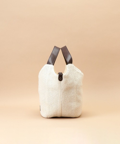 Samantha Thavasa（サマンサタバサ）の「Pomme d'espoir ポムディスポワール メッシュバルーントートバッグ 小サイズ（トートバッグ・レディース・ブラック/ホワイト/アイボリー・FREE）」の4枚目の写真