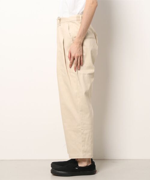 JUGLANS(ユグランス)の「【Revo.】縦スラブストレッチツイル2タックワイドテーパードパンツ(その他パンツ・メンズ・チャコール/カーキ/ブラック/アイボリー・M/L)」の5枚目の写真