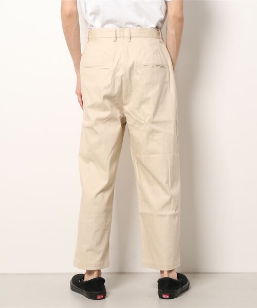 JUGLANS(ユグランス)の「【Revo.】縦スラブストレッチツイル2タックワイドテーパードパンツ(その他パンツ・メンズ・チャコール/カーキ/ブラック/アイボリー・M/L)」の6枚目の写真