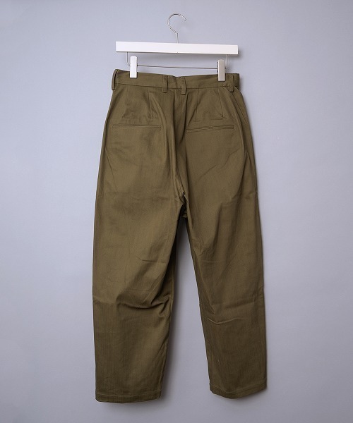 JUGLANS(ユグランス)の「【Revo.】縦スラブストレッチツイル2タックワイドテーパードパンツ(その他パンツ・メンズ・チャコール/カーキ/ブラック/アイボリー・M/L)」の11枚目の写真