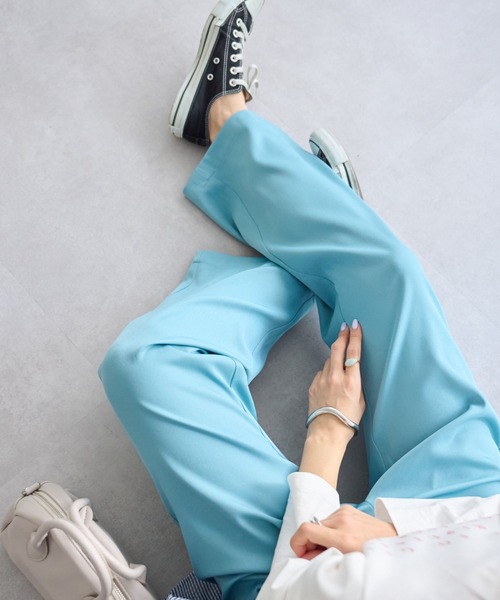 DISCOAT（ディスコート）の「【WEB限定】2タックワイドパンツ（スラックス・レディース・ブラック/ベージュ/ライトベージュ/イエロー/ブルー/グレイッシュベージュ/ブラウン・SMALL/MEDIUM/LARGE）」の13枚目の写真