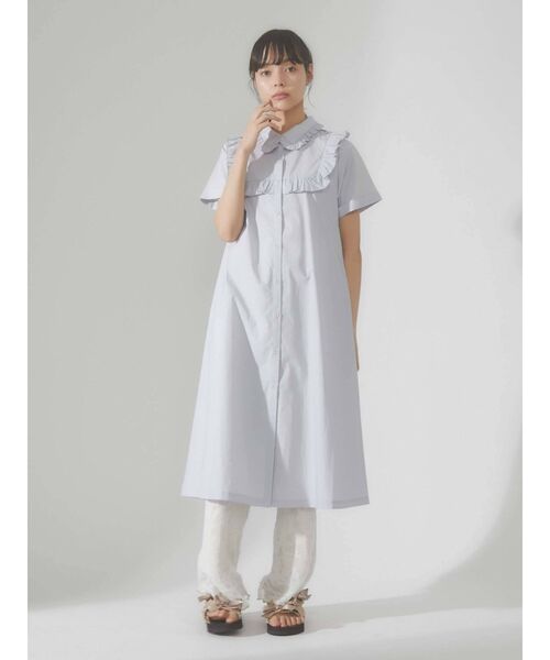 merry jenny（メリージェニー）の「フリルシャツテントワンピース（ワンピース・レディース・オフホワイト/ブラック/ライトブルー・FREE）」の3枚目の写真