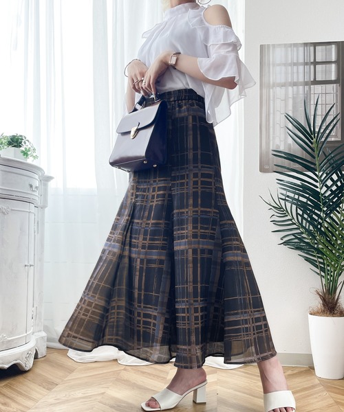 mily bilet（ミウィビレット）の「【mily bilet】大人カラーが気分。チェック柄シアー素材フレアスカート（スカート・レディース・ブラック/ライトベージュ・SMALL/MEDIUM/LARGE）」の2枚目の写真