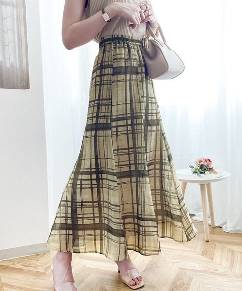 mily bilet（ミウィビレット）の「【mily bilet】大人カラーが気分。チェック柄シアー素材フレアスカート（スカート・レディース・ブラック/ライトベージュ・SMALL/MEDIUM/LARGE）」の6枚目の写真