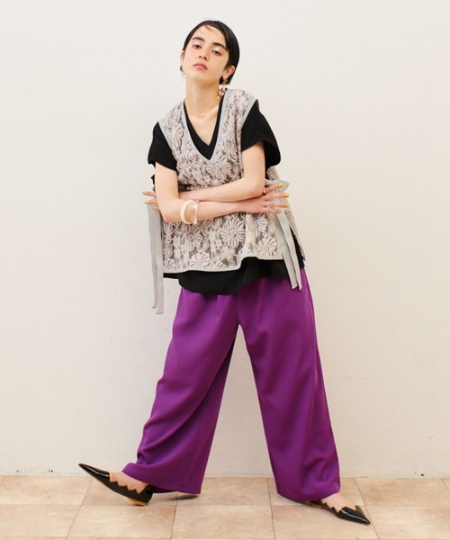 manana suerte(マニャーナスエルテ)の「トレンドアイテム ポインテッドトゥzigzagシューズ(パンプス・レディース・グリーン/ブラック・LARGE/MEDIUM)」の8枚目の写真