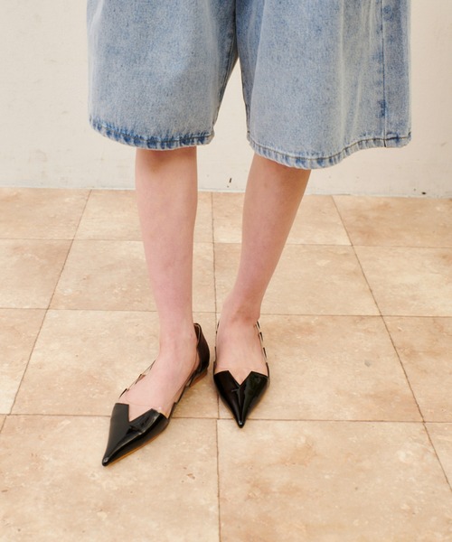 manana suerte(マニャーナスエルテ)の「トレンドアイテム ポインテッドトゥzigzagシューズ(パンプス・レディース・グリーン/ブラック・LARGE/MEDIUM)」の21枚目の写真