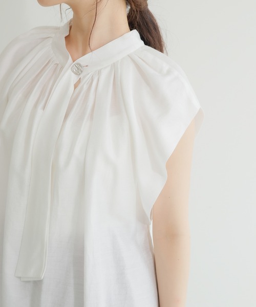 LADYMADE（レディメイド）の「2WAYギャザーボウタイブラウス（シャツ/ブラウス・レディース・オフホワイト/ブルー/モカ/ブラック・FREE）」の11枚目の写真