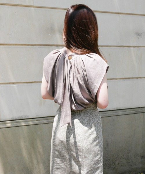 LADYMADE（レディメイド）の「2WAYギャザーボウタイブラウス（シャツ/ブラウス・レディース・オフホワイト/ブルー/モカ/ブラック・FREE）」の20枚目の写真