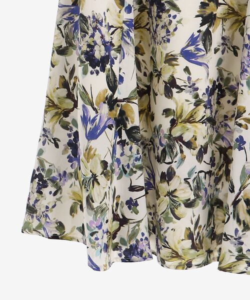 le.coeur blanc（ルクールブラン）の「IPEKER アートフラワーフレアスカート（スカート・レディース・グリーン系その他/ホワイト系その他2・38/36）」の17枚目の写真