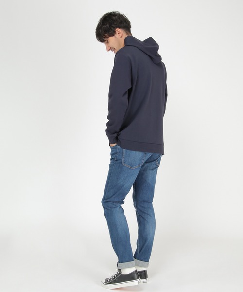 ikka(イッカ)の「【抗菌防臭/吸水速乾】セイケツダンボールプルパーカー【消臭】(パーカー・メンズ・チャコールグレー/ネイビー/オフホワイト/グリーン・S/M/L/XL)」の8枚目の写真