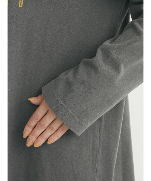 Green Parks(グリーンパークス)の「ピグメントロゴ裾ラウンドプルオーバー*(Tシャツ/カットソー・レディース・チャコールグレー/ブルー/グリーン・FREE)」の17枚目の写真