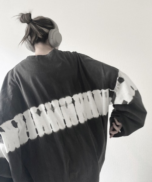 YACA（ヤーカ）の「Tie dye big silhouette shirt/タイダイビッグシルエットシャツ【unisex item】（Tシャツ/カットソー・レディース・ブラック/グレー・FREE）」の20枚目の写真