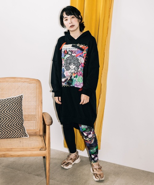 ScoLar(スカラー)の「123680:アート総柄レギンス(レギンス/スパッツ・レディース・ブラック/ネイビー・M)」の4枚目の写真