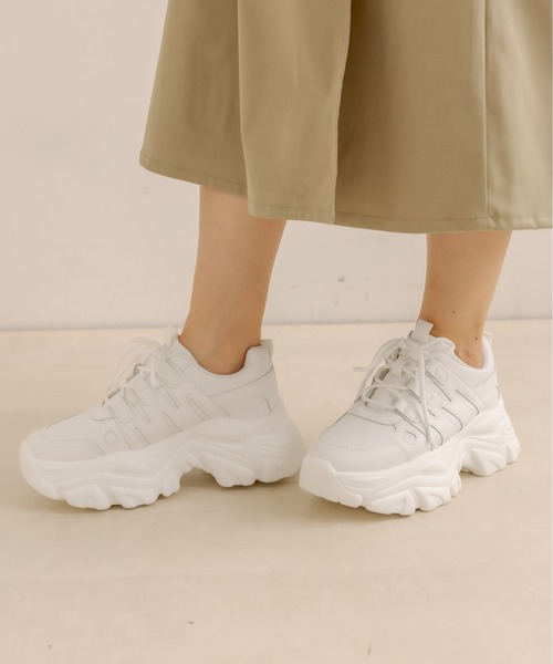 OLIVE des OLIVE(オリーブデオリーブ)の「ホワイト厚底スニーカー(スニーカー・レディース・ホワイト/オフホワイト・SMALL/MEDIUM/LARGE/X-LARGE)」の10枚目の写真