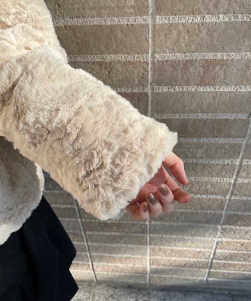 [Mela] FAKE FUR COAT グレイッシュベージュ Mela] FAKE FUR COAT グレイッシュベージュ Mela] FAKE FUR COAT