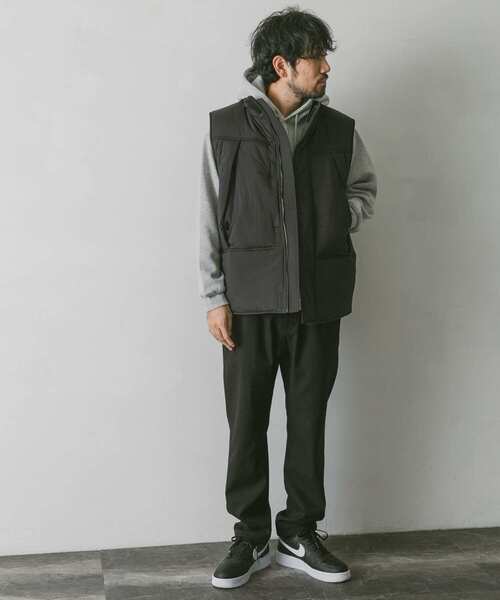 URBAN RESEARCH DOORS(アーバンリサーチドアーズ)の「中綿モンスターベスト(ダウンベスト・メンズ・グリーン系その他/ベージュ系その他/ブラック・MEDIUM/LARGE)」の20枚目の写真