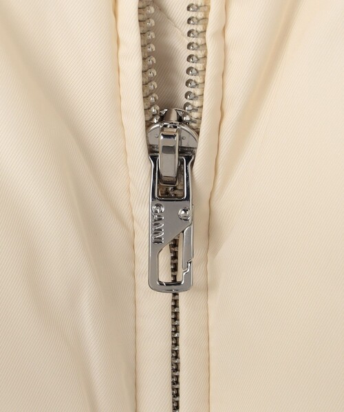 Firsthand（ファーストハンド）の「GANNI/ガニー Shiny Puff Oversized Vest / ダウンベスト（ダウンベスト・レディース・ブラック/ホワイト・SMALL）」の9枚目の写真