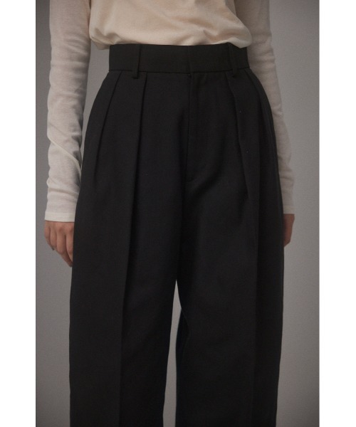 BLACK BY MOUSSY（ブラックバイマウジー）の「tuck volume pants（タックボリュームパンツ）（その他パンツ・レディース・ブラック・0/1/2）」の6枚目の写真