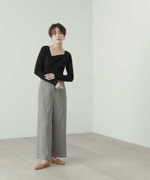 N.（N. Natural Beauty Basic）（エヌエヌナチュラルビューティーベーシック）の「◆ラップアウトニット（ニット/セーター・レディース・ブラック/レッド/ベージュ・MEDIUM）」の17枚目の写真