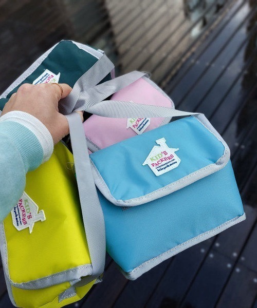 こども ビームス(コドモビームス)の「KID'S PACKERS × こども ビームス / 別注 クーラーバッグ S(トートバッグ・キッズ・イエロー系その他4/ブルー系その他2/ピンク/グリーン・ONE SIZE)」の3枚目の写真