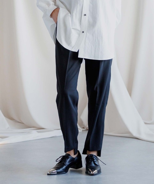 Anside(アンサイド)の「スクエアカットテーパードパンツ(その他パンツ・レディース・ブラック/ピンク/イエロー/グリーン・S/M)」の2枚目の写真