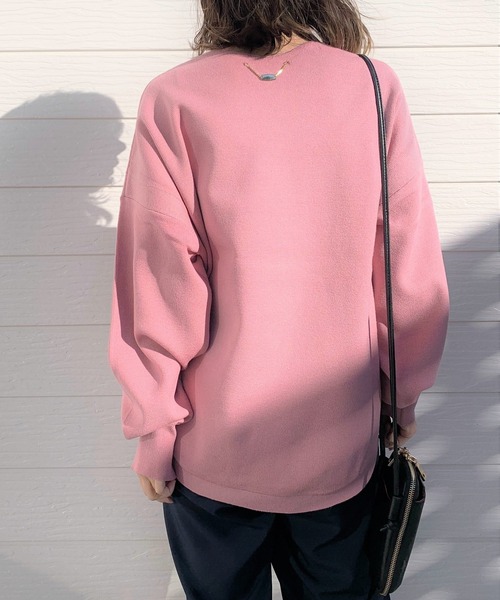 Q(キュー)の「やわもちラウンドヘムニット(ニット/セーター・レディース・ブルー/アイボリー/スモークピンク・MEDIUM)」の4枚目の写真