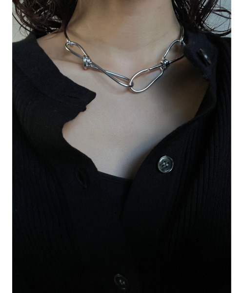 BLACK BY MOUSSY（ブラックバイマウジー）の「line necklace（ラインネックレス）（ネックレス・レディース・シルバー・FREE）」の12枚目の写真