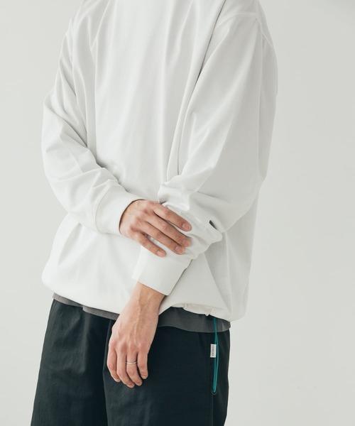 FORK&SPOON(フォークアンドスプーン)の「FORK&SPOON スピンドルロングスリーブTシャツ(Tシャツ/カットソー・メンズ・ライトグレー/グリーン/オフホワイト・5/4)」の2枚目の写真