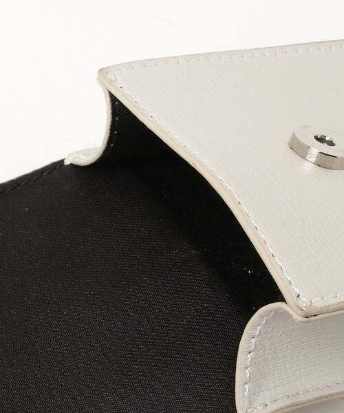 EMODA（エモダ）の「ショルダーバッグ（ショルダーバッグ・レディース・ベージュ・-）」の4枚目の写真