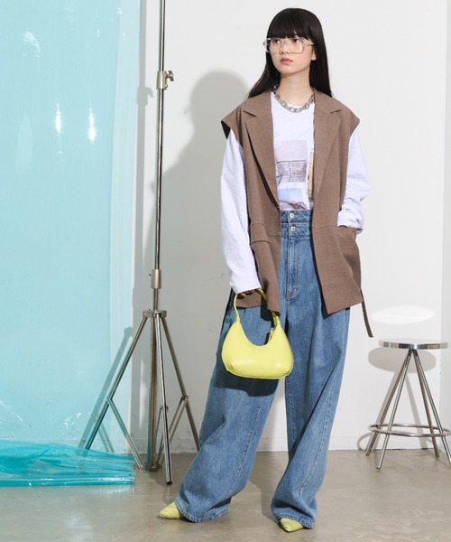 THE YOn（ザヨン）の「マルチフォトプリントロングスリーブTシャツ（Tシャツ/カットソー・レディース・グレー/チャコールグレー/オフホワイト・FREE）」の4枚目の写真
